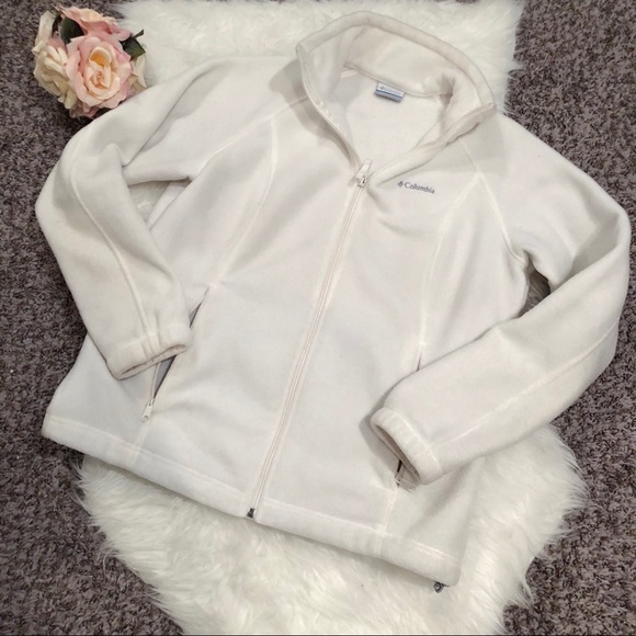 Columbia Jackets & Blazers - Large white fleece Columbia jacket